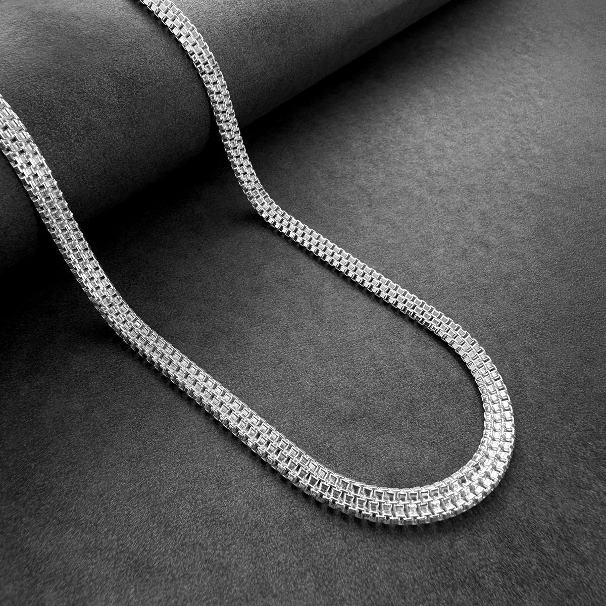 highway chain or 3-Row Venetian Chain or Triple Box Link